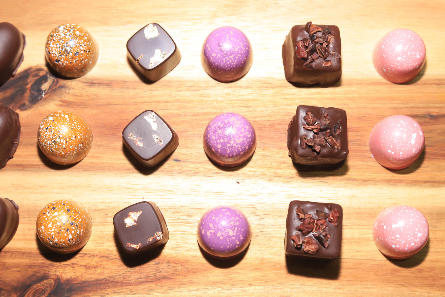 Bombones & trufas de chocolate artesanal caja con 4 piezas